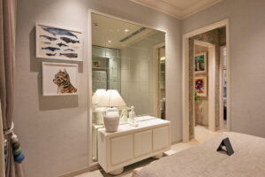 Show Flat – Image 44
